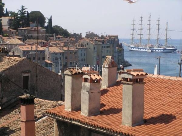 Istria, Rovigno, appartamento duplex, vista mare, 37m2