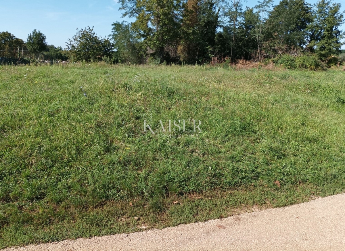 Земля під забудову Baškoti, Višnjan, 1.079m2