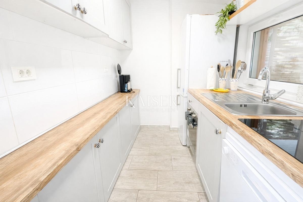 Opatija, Brseč - casa con giardino in centro, 57 m2