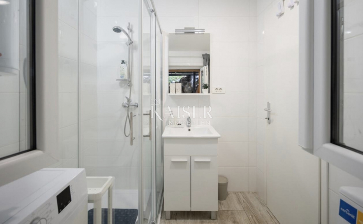 Opatija, Brseč - casa con giardino in centro, 57 m2