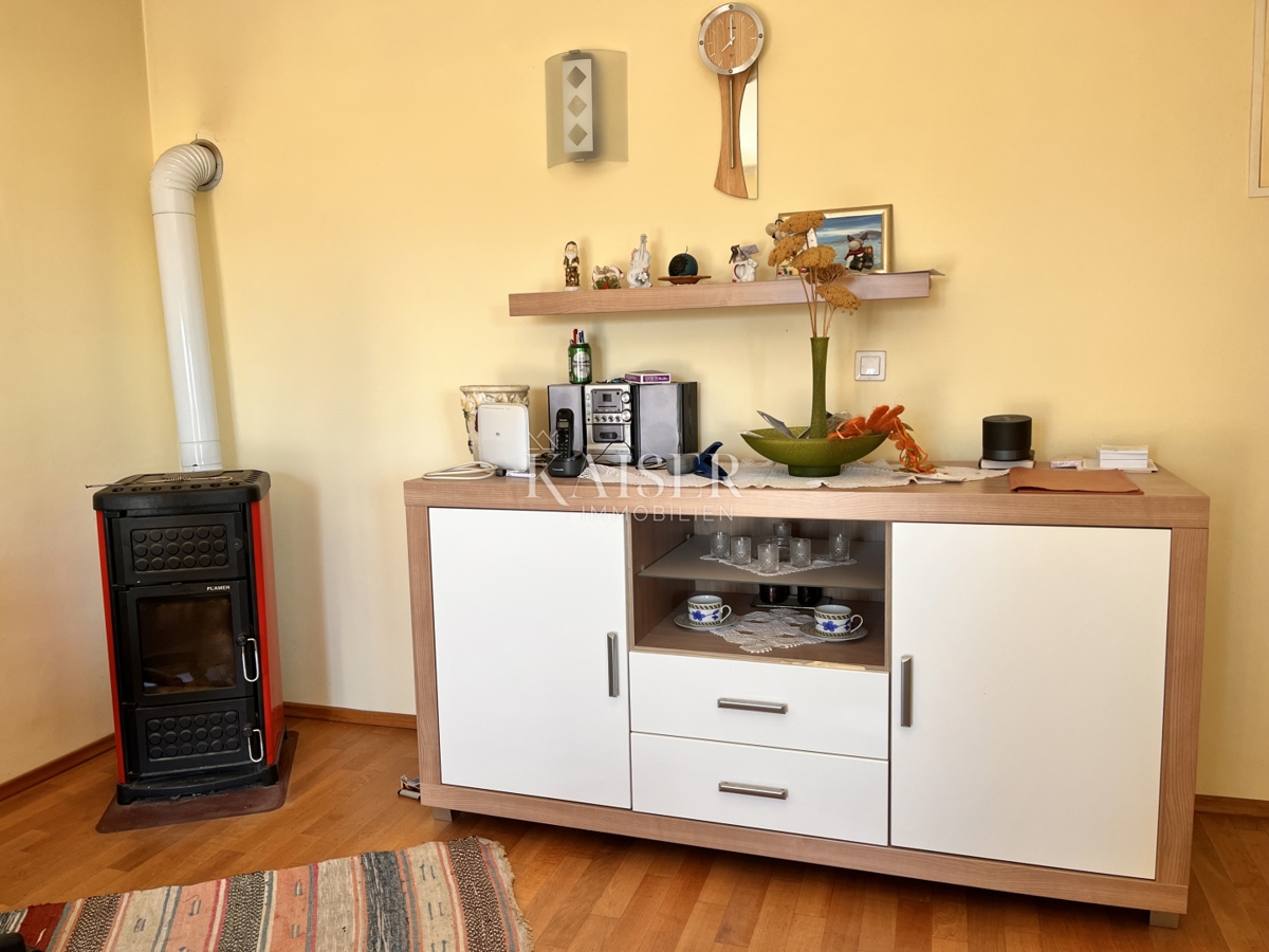 Rijeka, Marinići - casa con locali commerciali in una posizione popolare