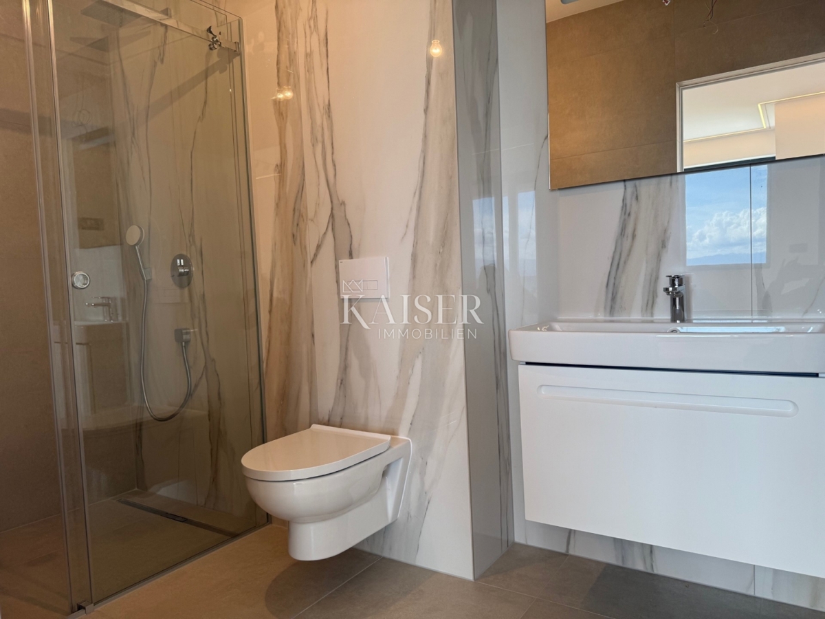 Opatija, Lovran - attico esclusivo con giardino privato e vista panoramica