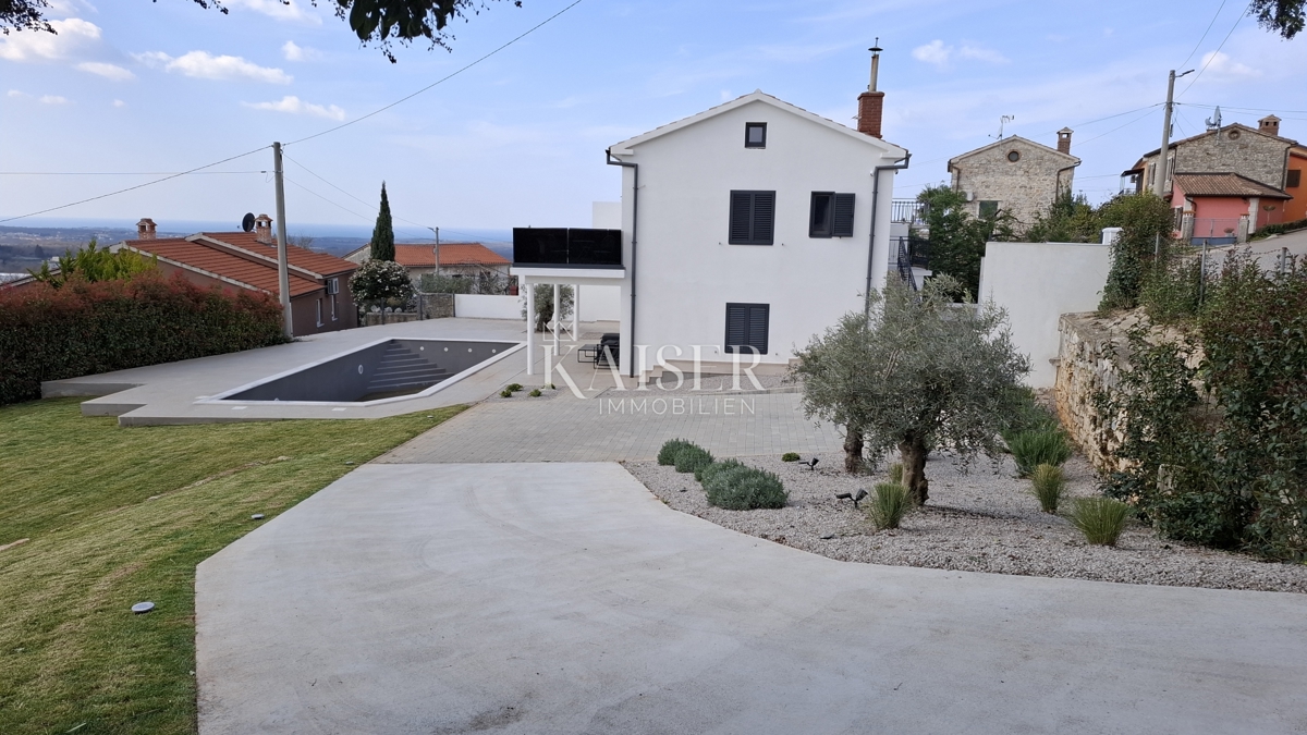 Istria, Kaštelier - Casa con due appartamenti, 188 m2, piscina