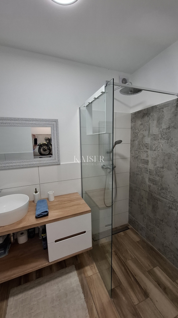 Istria, Kaštelier - Casa con due appartamenti, 188 m2, piscina