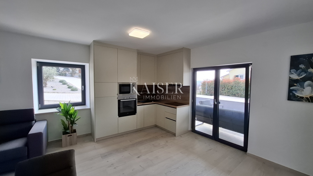 Istria, Kaštelier - Casa con due appartamenti, 188 m2, piscina