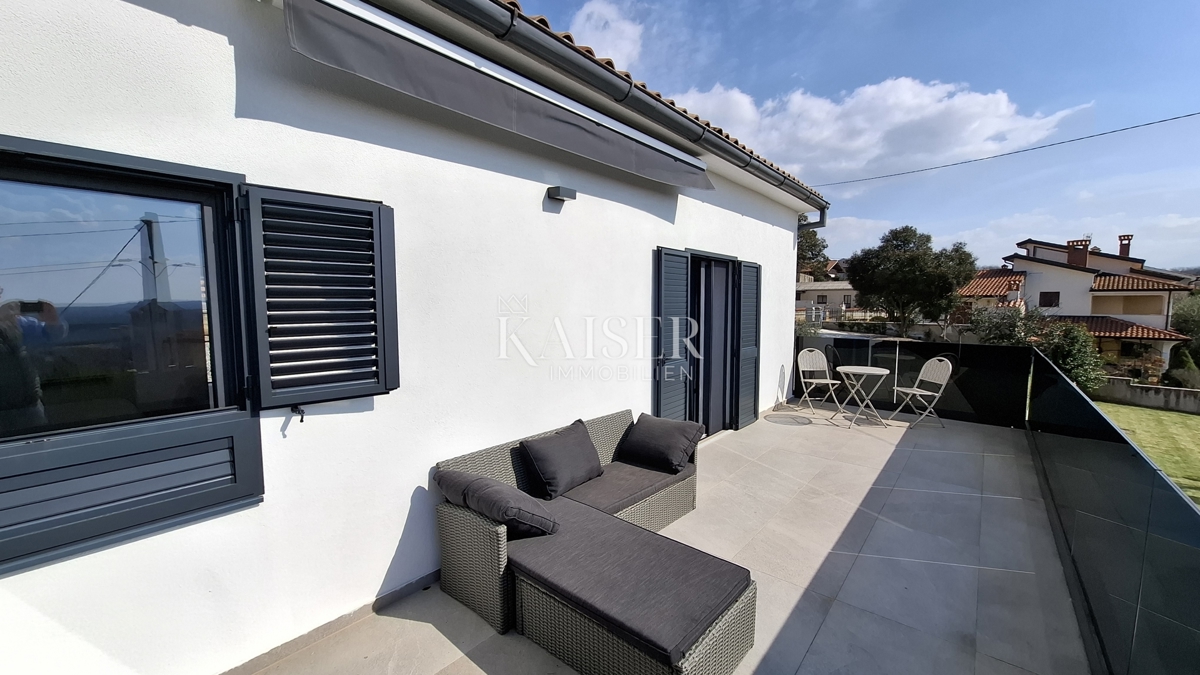 Istria, Kaštelier - Casa con due appartamenti, 188 m2, piscina