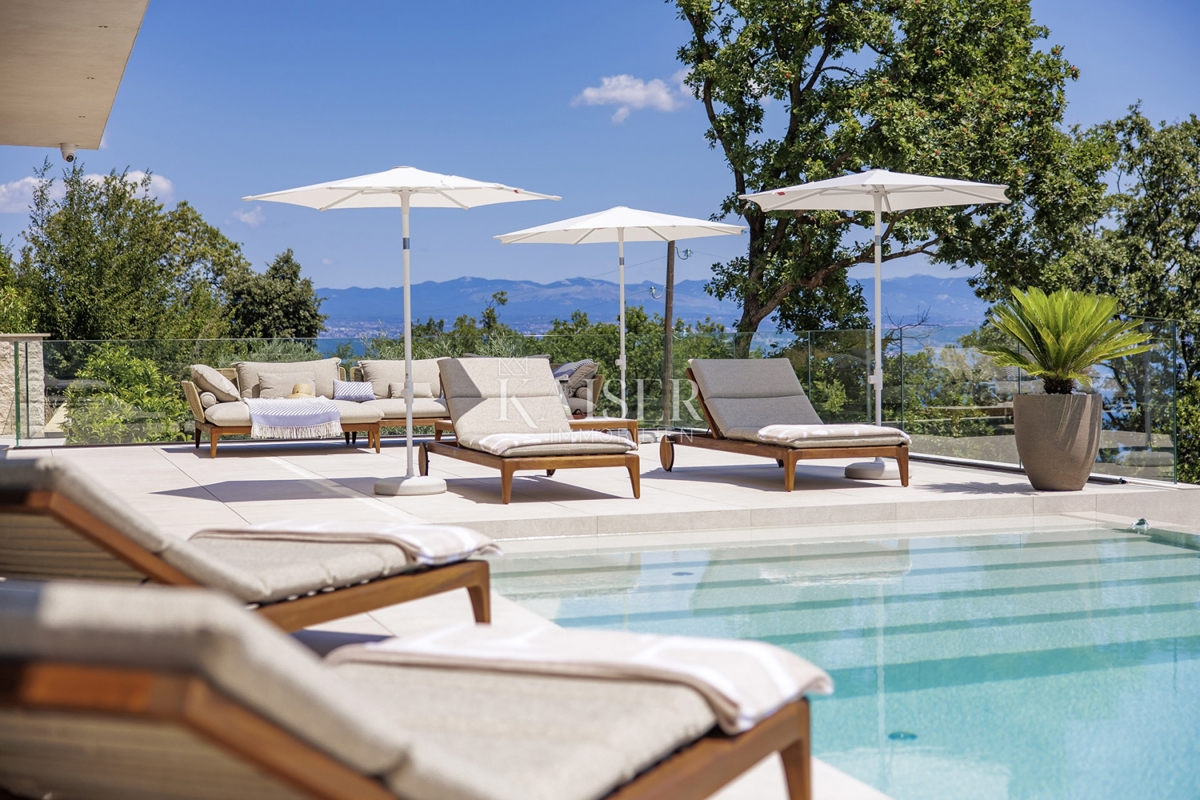 Riviera di Opatija - villa con il mare nel palmo della mano, 290 m2