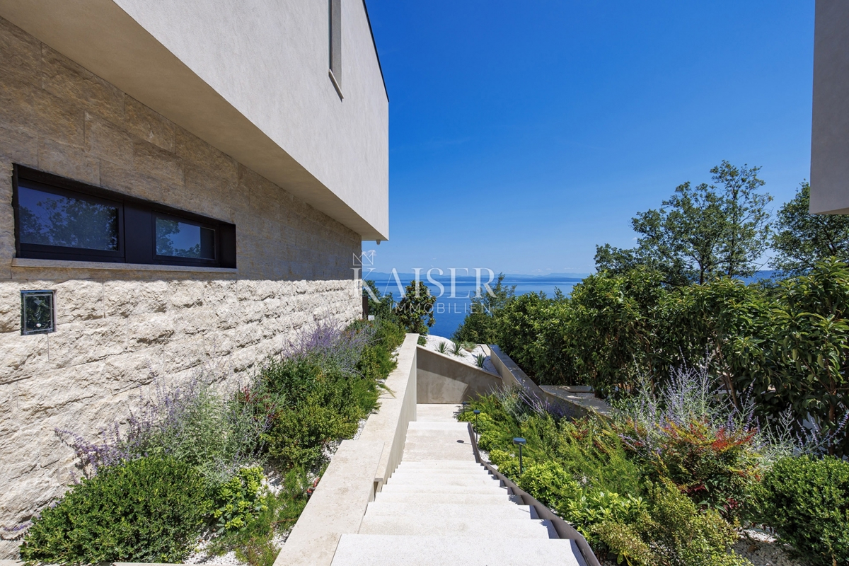 Riviera di Opatija - villa con il mare nel palmo della mano, 290 m2