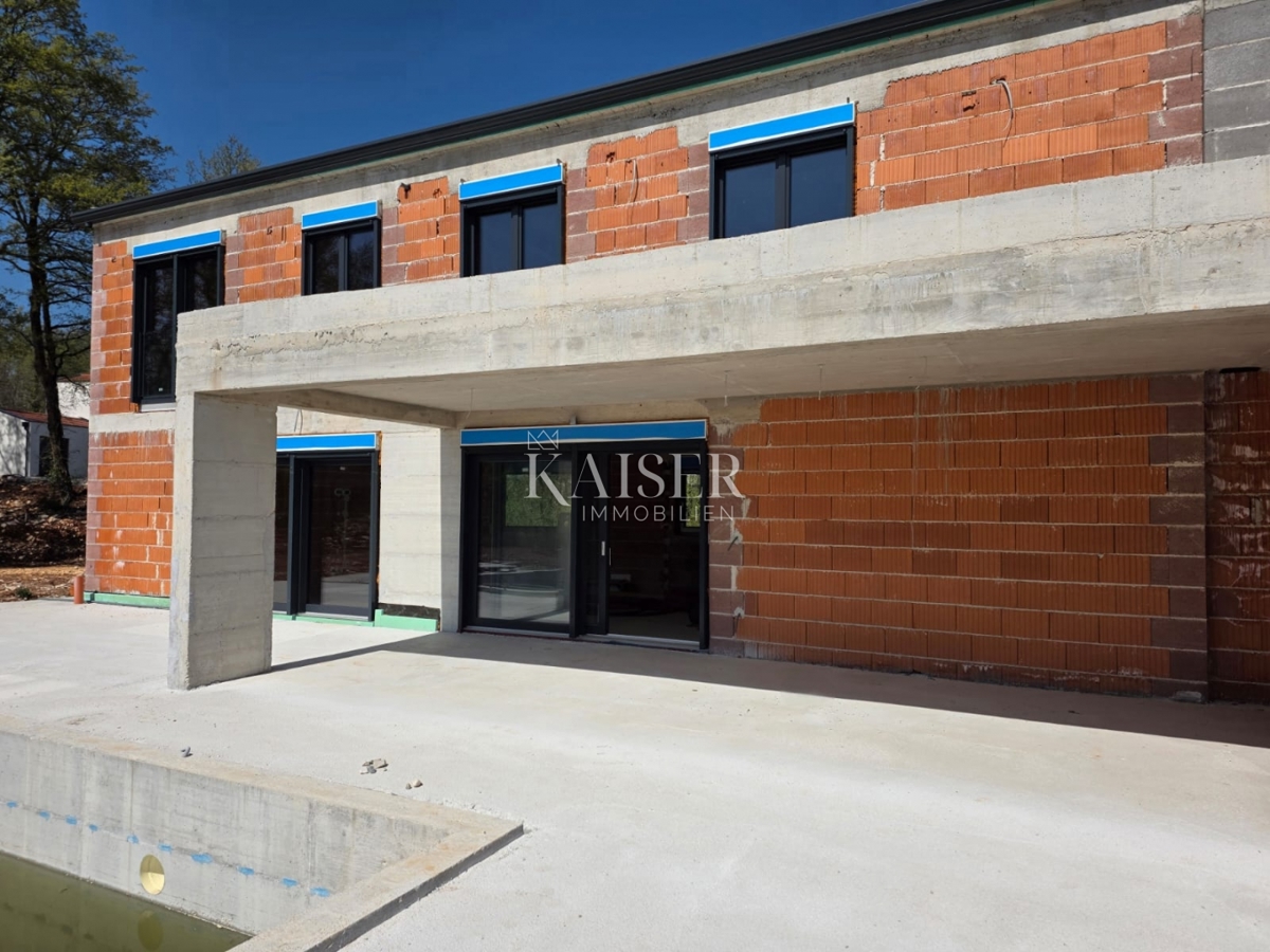 Istria, Tinjan - casa con piscina immersa nella natura