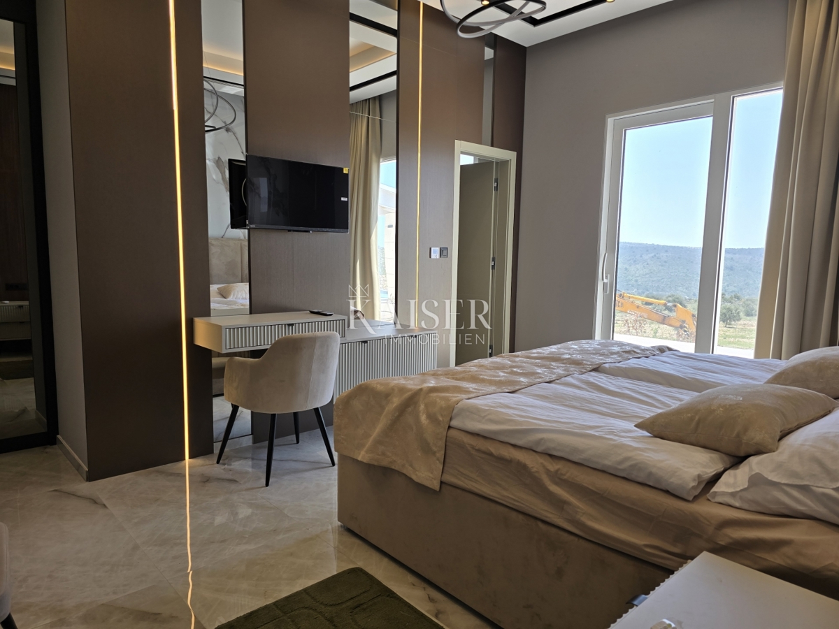 Villa Sapina Doca, Rogoznica, 500m2