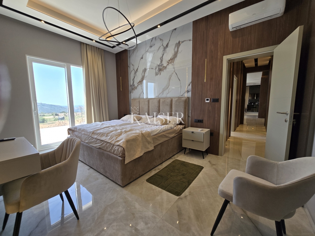 Villa Sapina Doca, Rogoznica, 500m2