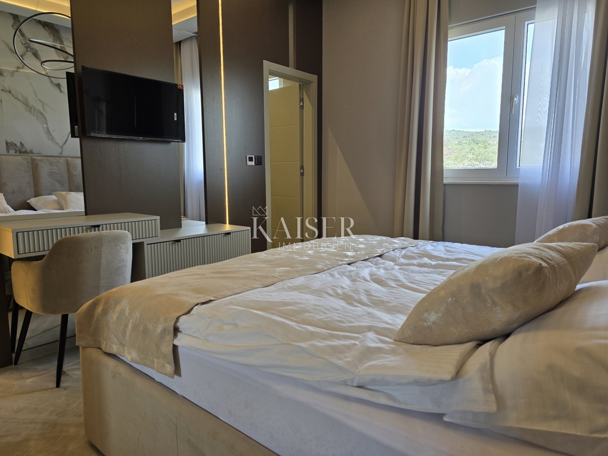 Villa Sapina Doca, Rogoznica, 500m2