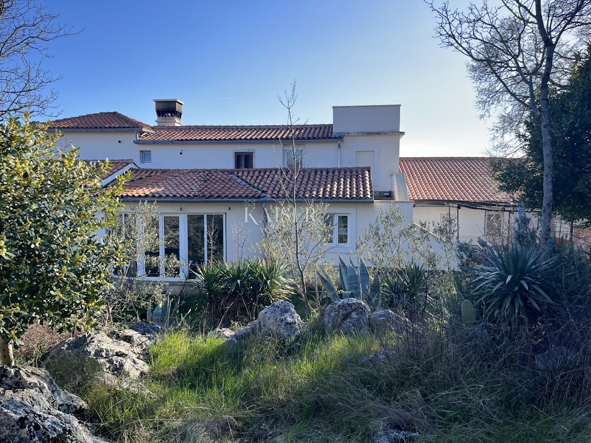 Casa Gostinjac, Dobrinj, 505m2