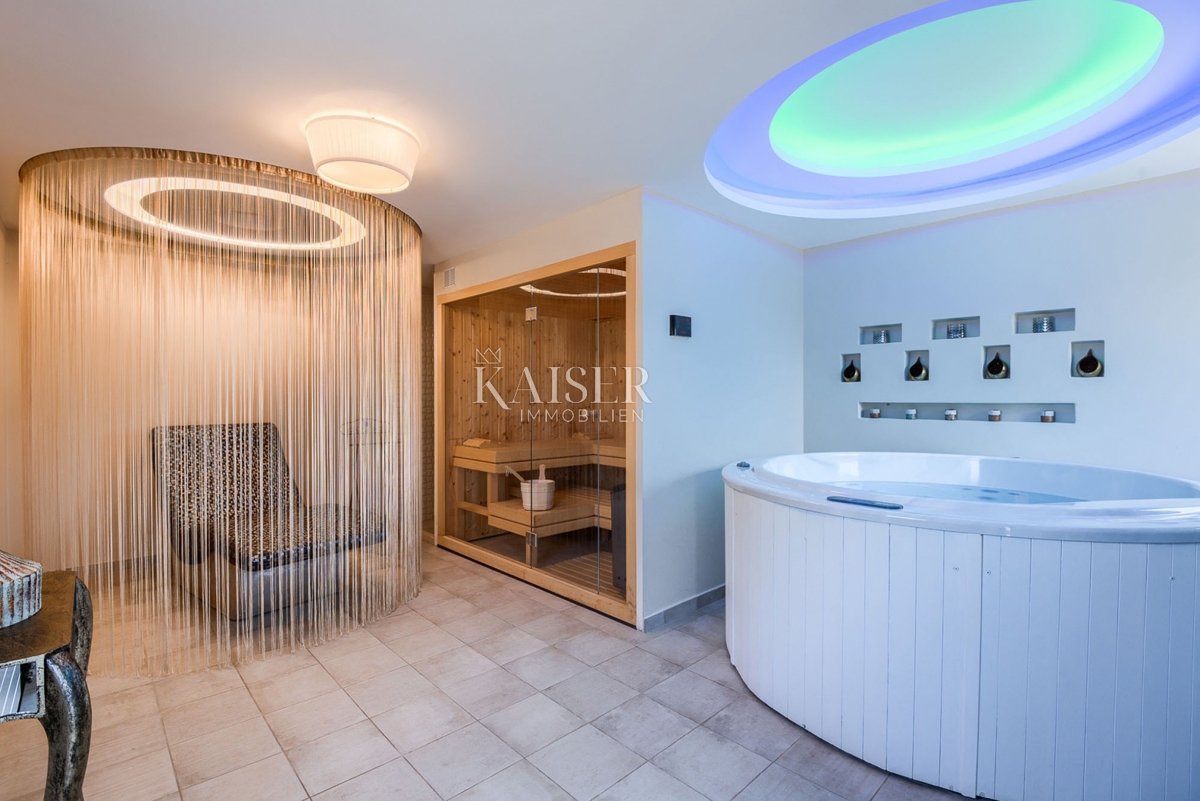 Istria - Marčana, villa con piscina, 280 m2