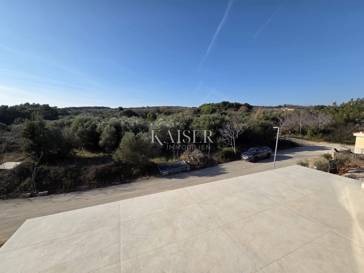 Isola di Krk, Krk, appartamento su due piani in costruzione, 106 m2