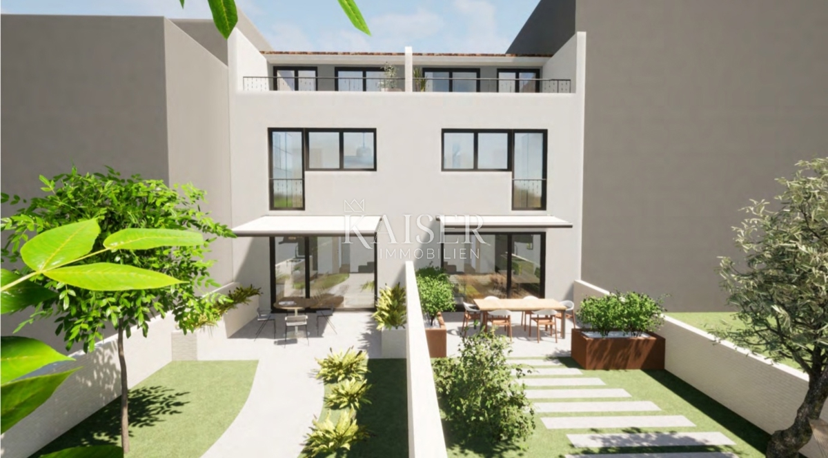 Istria, Parenzo, casa a schiera - 2 km dal mare