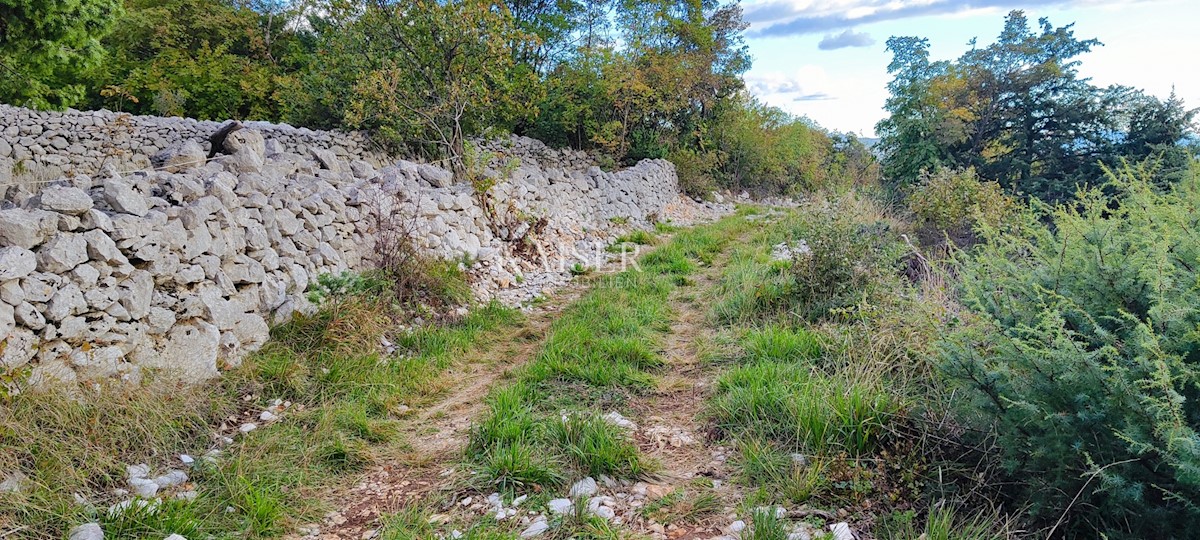 Mošćenička Draga - terreno edificabile con bellissima vista sul mare, 5.500 m2