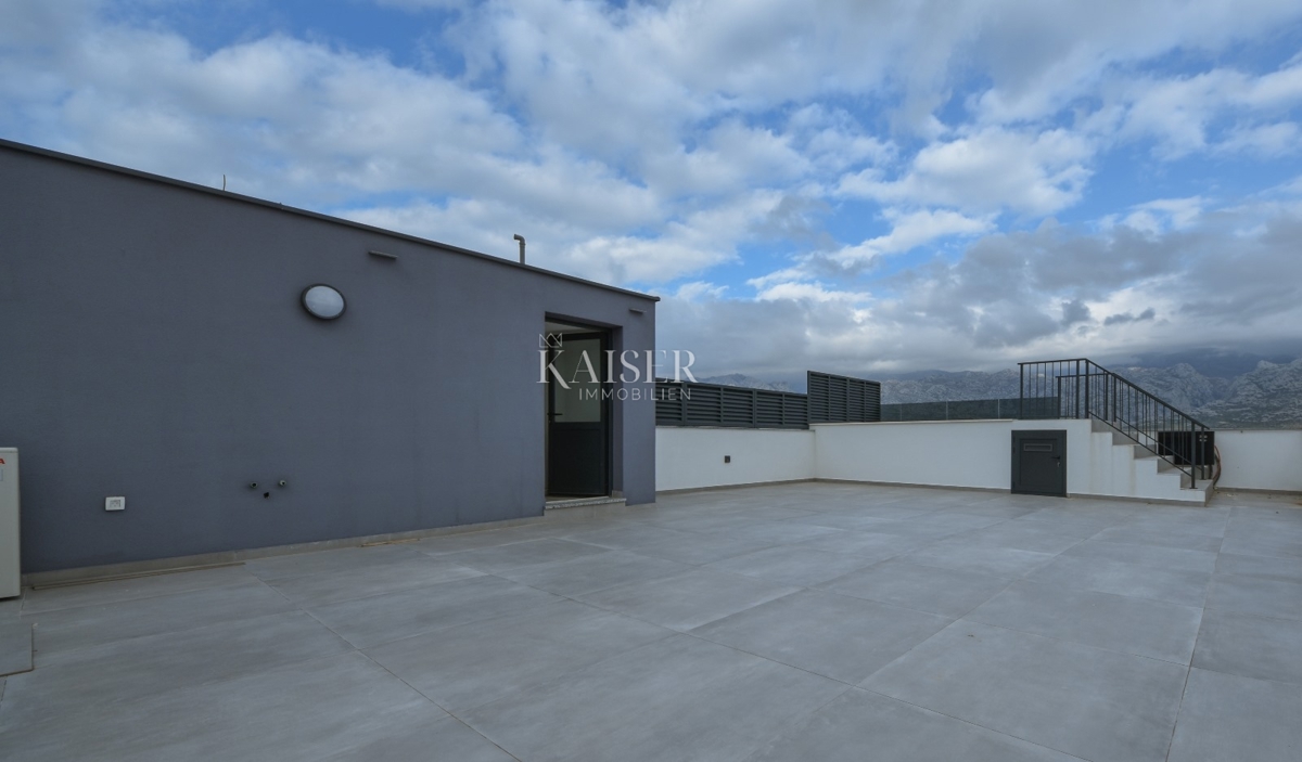 Vinjerac - attico di lusso 134m2, 1a fila al mare