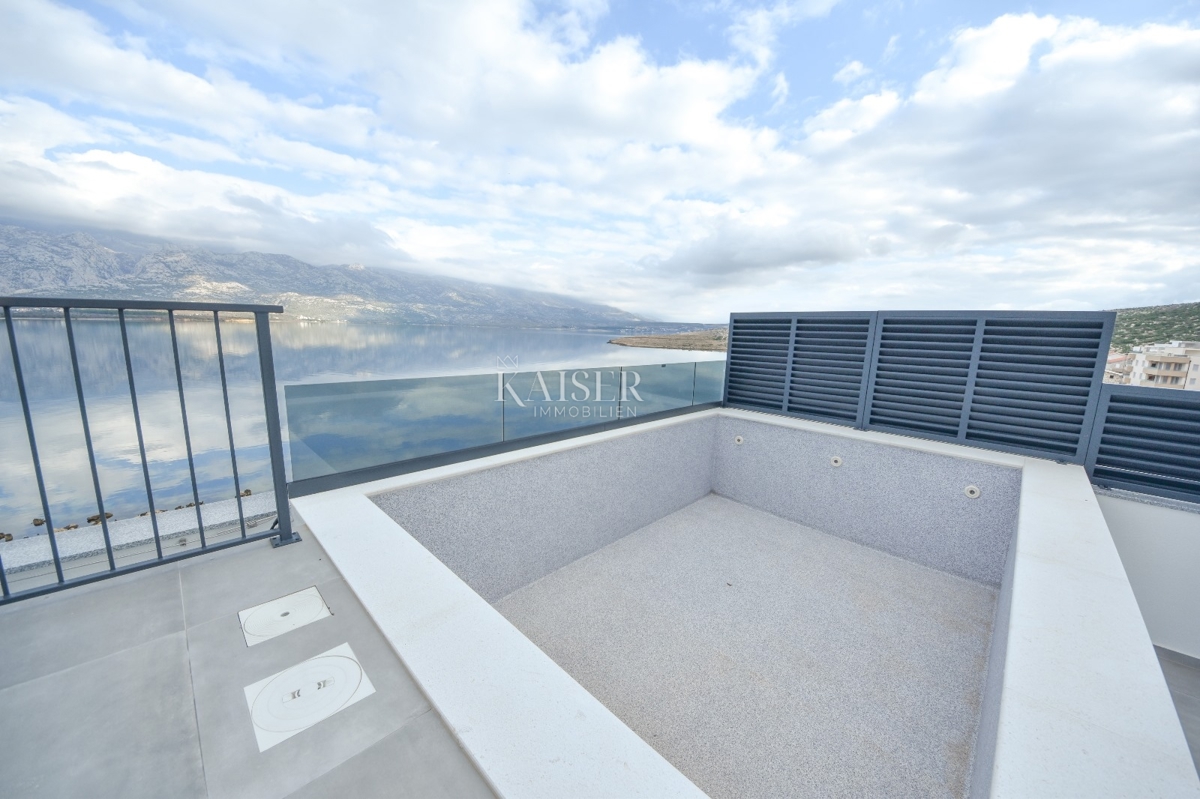 Vinjerac - attico di lusso 134m2, 1a fila al mare