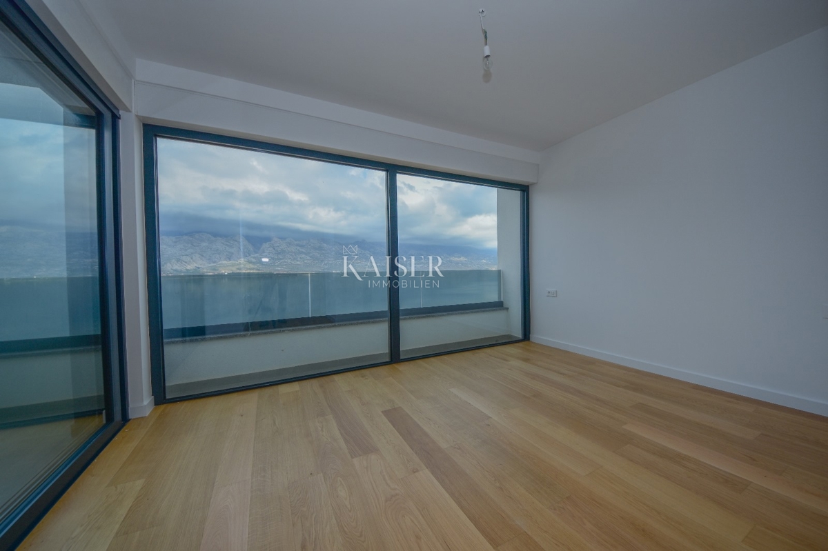 Vinjerac - attico di lusso 134m2, 1a fila al mare