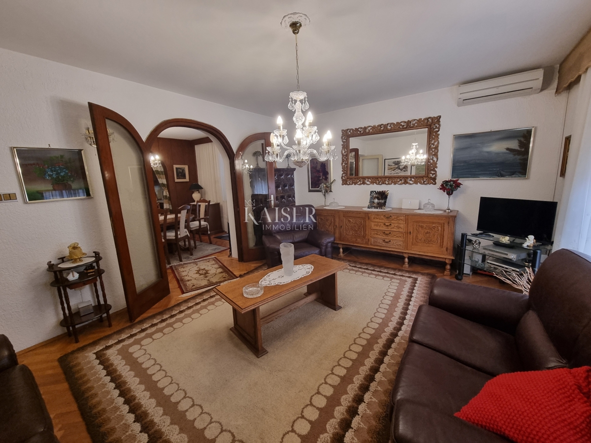 Casa Novi Vinodolski, 250m2