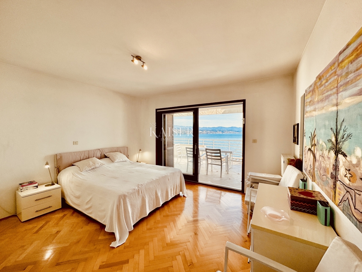 Opatija - Appartamento a due piani con 4 camere da letto e vista fantastica