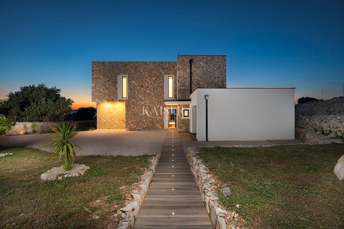 Isola di Pag, villa moderna mediterranea con vista mare