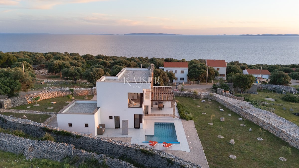 Isola di Pag, villa moderna mediterranea con vista mare