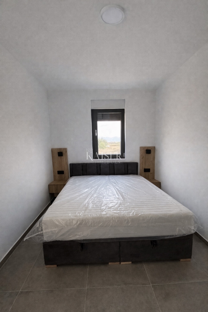 Zara, Privlaka appartamento in una nuova costruzione, 70 m dal mare