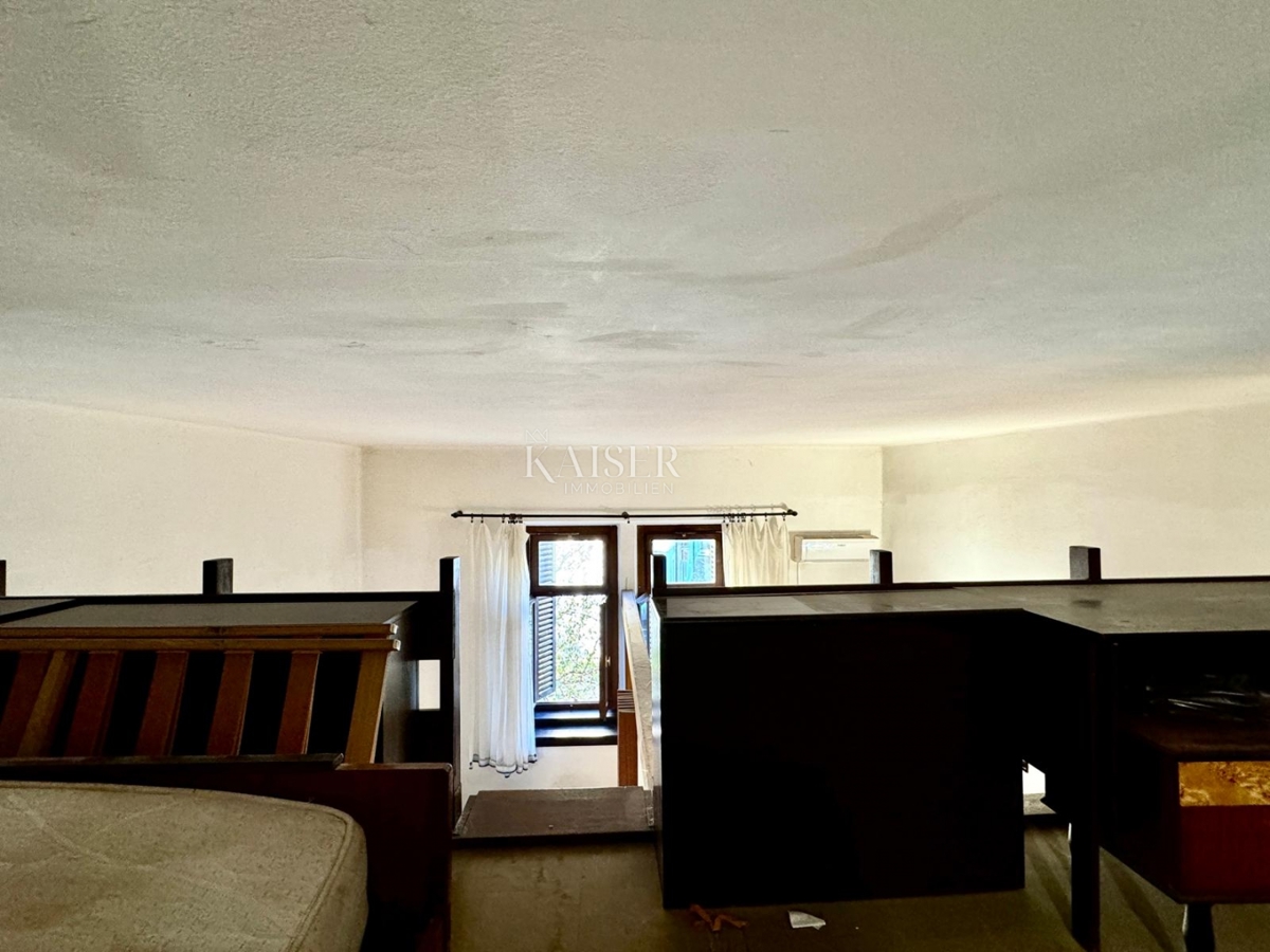 Opatija, Lovran – Appartamento con soppalco a 500 m dal mare, 56 m2