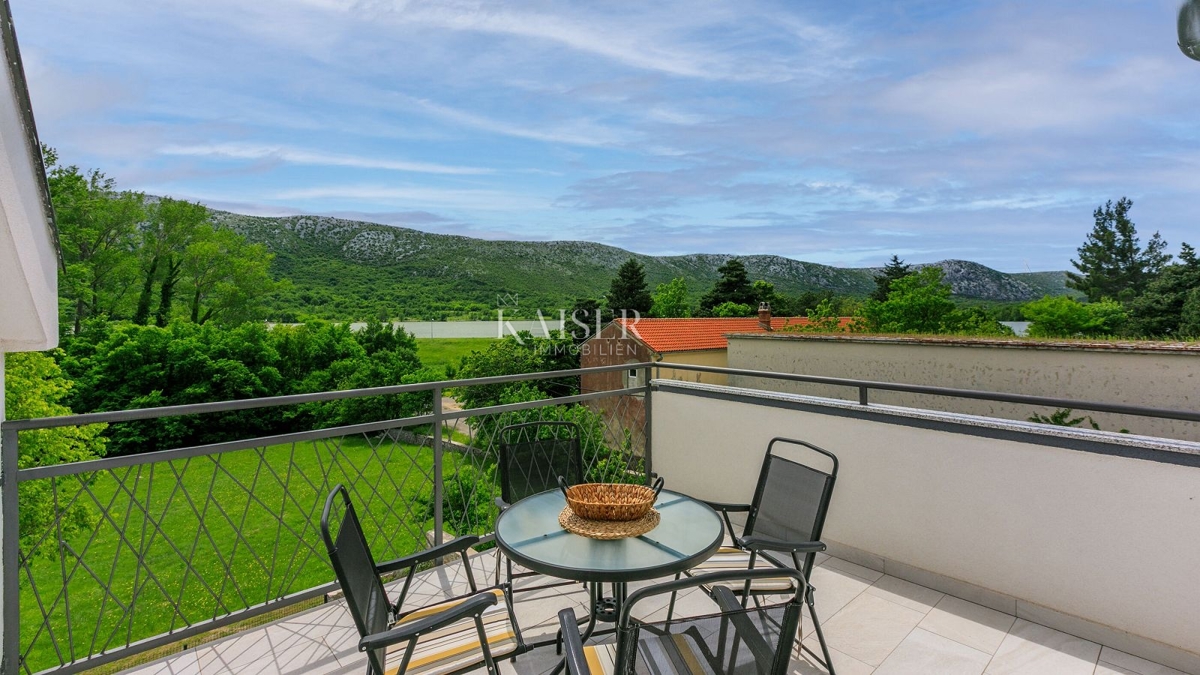 Tribalj - una bellissima villa vicino al lago