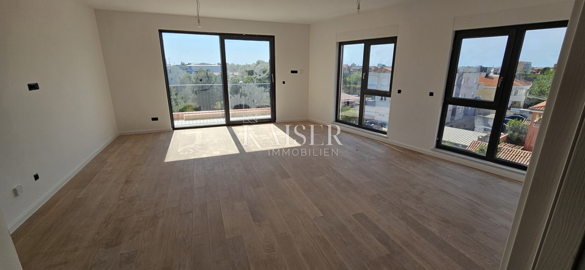 Istria, Umago - appartamento con una camera da letto in una nuova costruzione, 46m2, posizione attraente