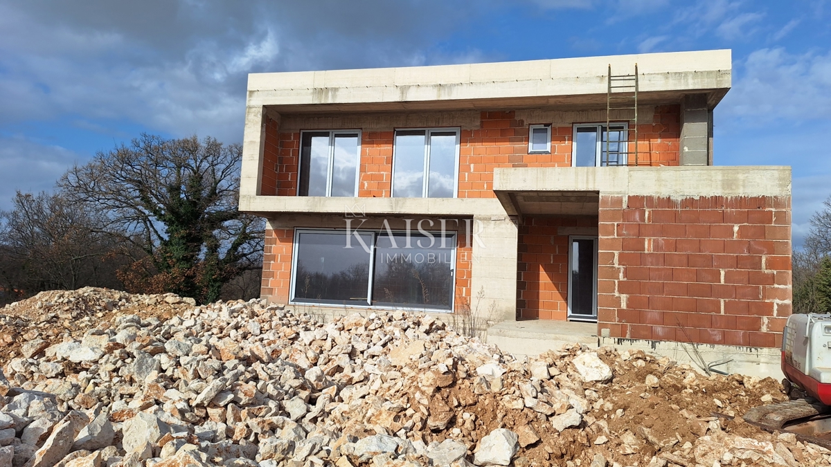 Albona, Trget, è iniziata la costruzione di una casa familiare