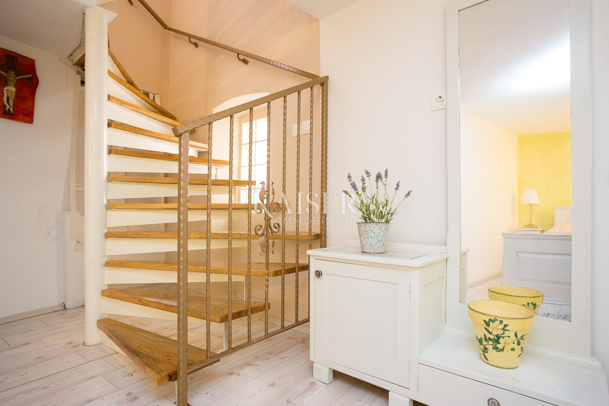 Isola di Krk, Vrbnik - casa ristrutturata 72m2 nel centro storico di Vrbnik