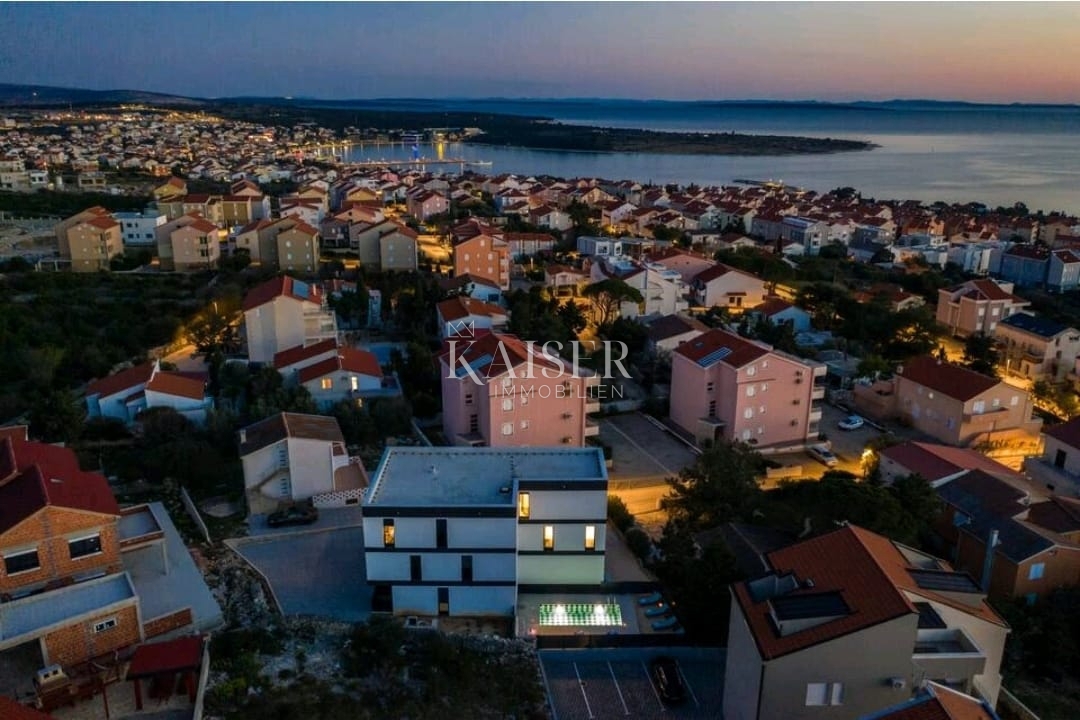 Isola di Pag - Novalja - Grazioso appartamento al piano terra con piscina