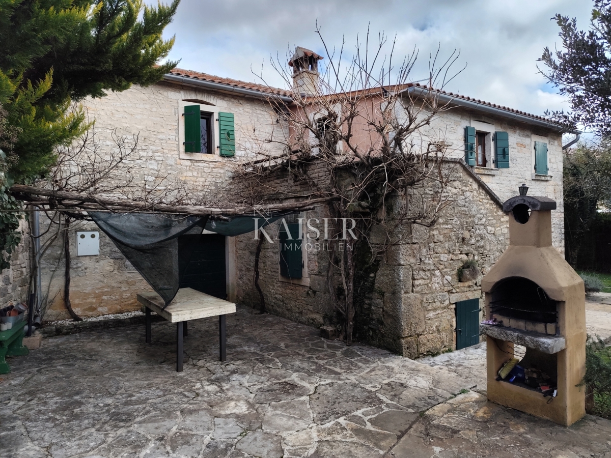 Istria, Žminj - bellissima casa in pietra con piscina