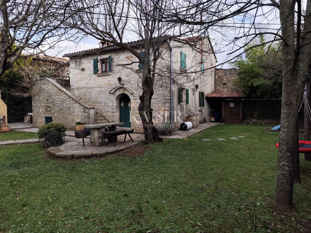 Istria, Žminj - bellissima casa in pietra con piscina