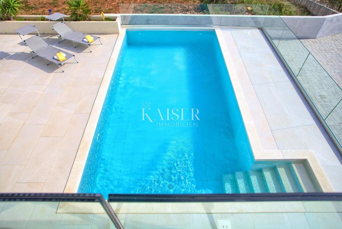 Isola di Krk, dintorni - appartamento moderno 78m2 con piscina