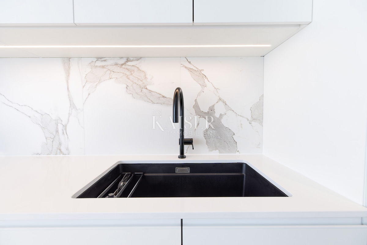 Istria, Umago, Salvore - villa di lusso in resort, 533m2, piscina a sfioro sul tetto