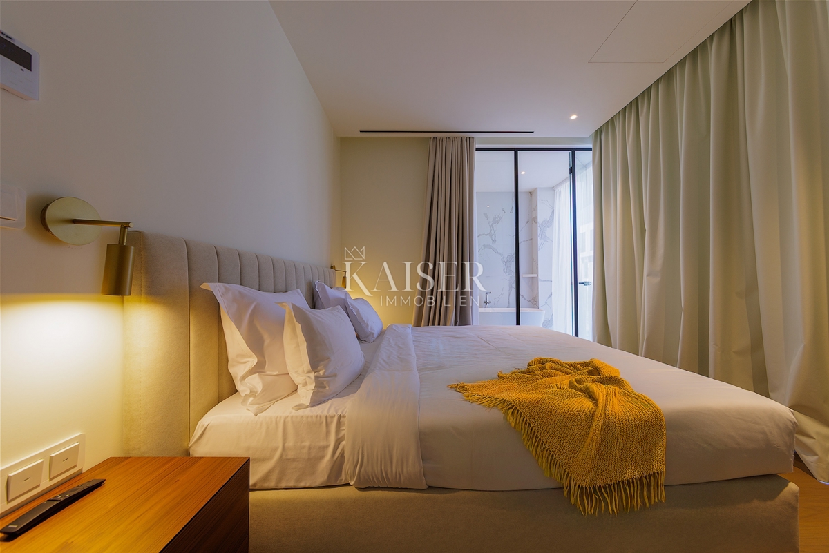 Istria, Umago, Salvore - villa di lusso in resort, 533m2, piscina a sfioro sul tetto