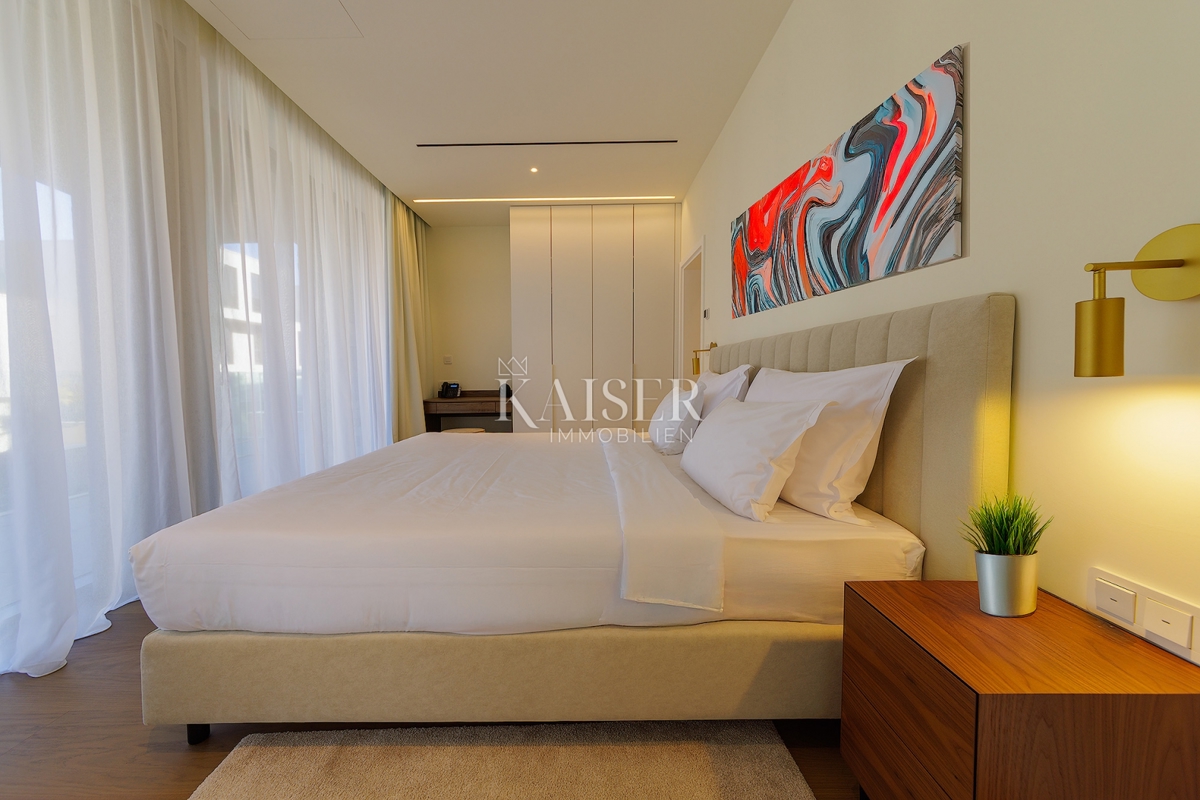 Istria, Umago, Salvore - villa di lusso in resort, 533m2, piscina a sfioro sul tetto