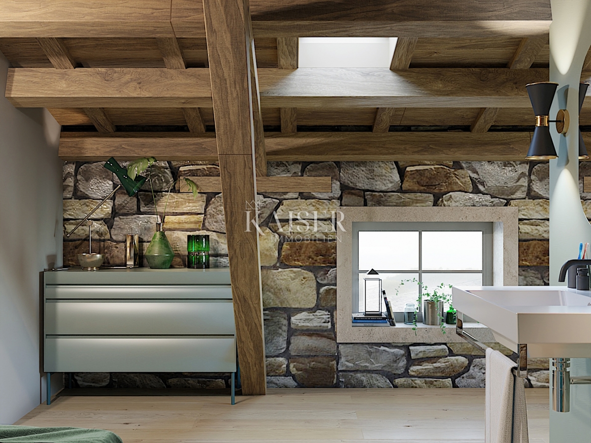 Istria, zona Parenzo - Autentica villa istriana di 183 m2 con piscina e sauna