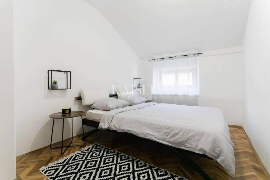 Crikvenica, centro - appartamento, 2 camere da letto + soggiorno, a 100 metri dal mare