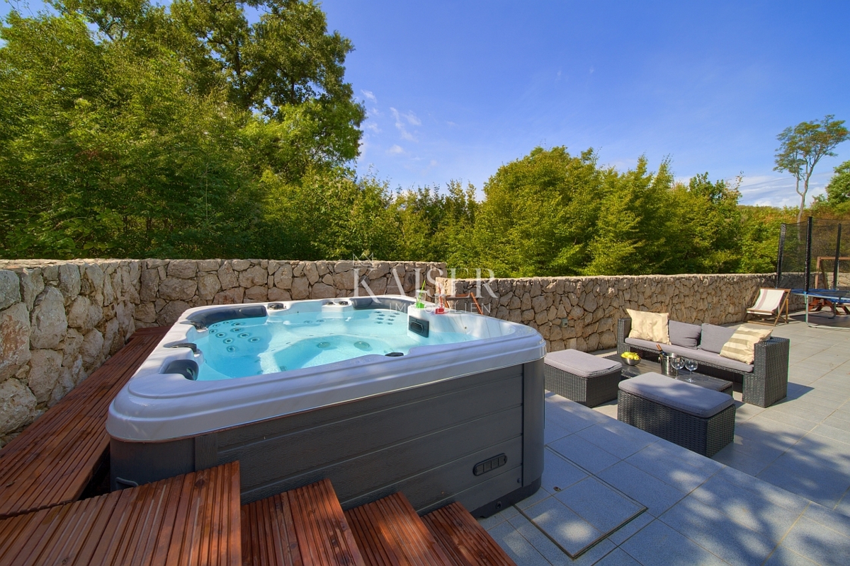 Villa Kras, Dobrinj, 185m2