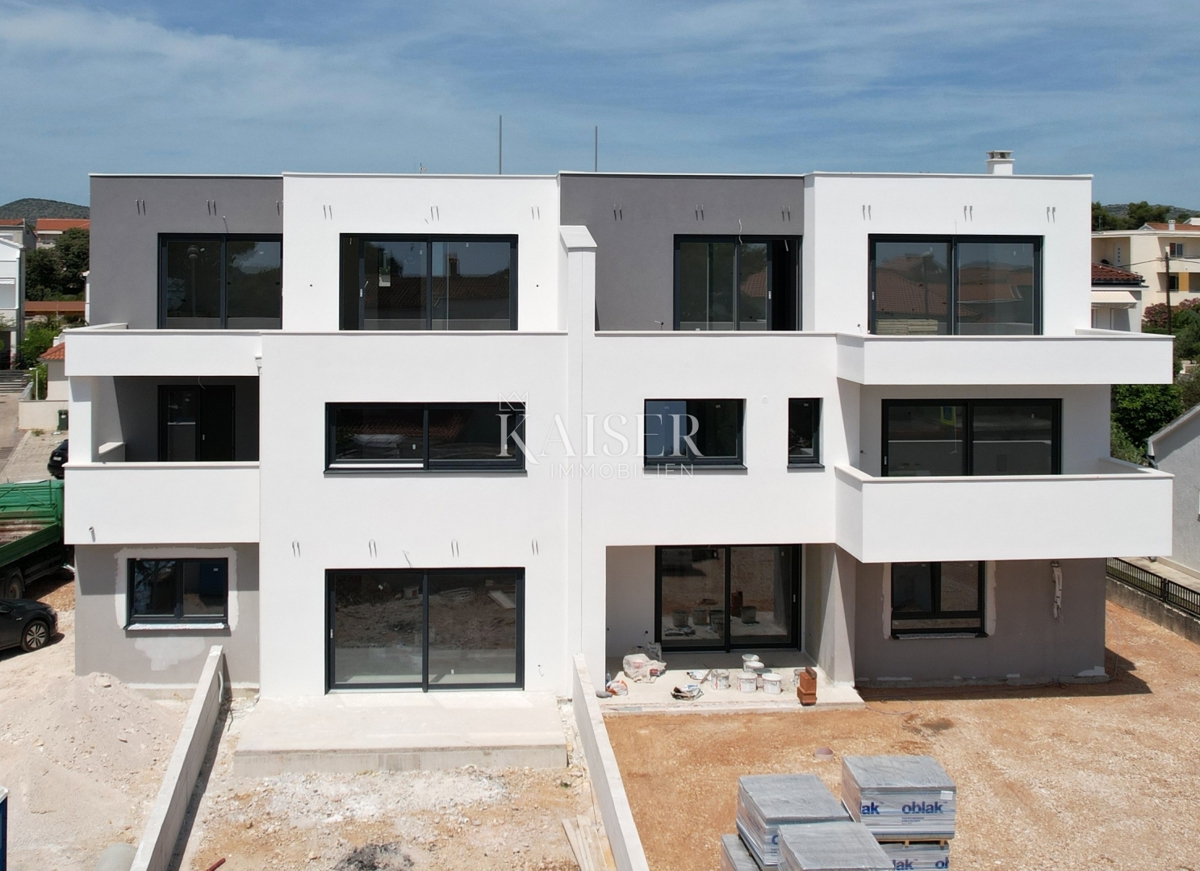 Appartamento Brodarica, Šibenik - Okolica, 156m2