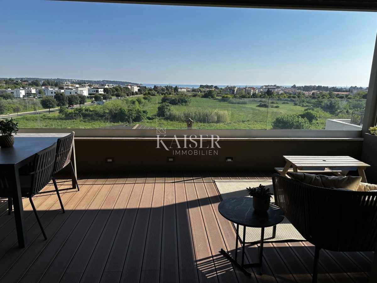 Istria, Cittanova - appartamento lussuosamente arredato di 119 m2, posizione eccellente, vista mare