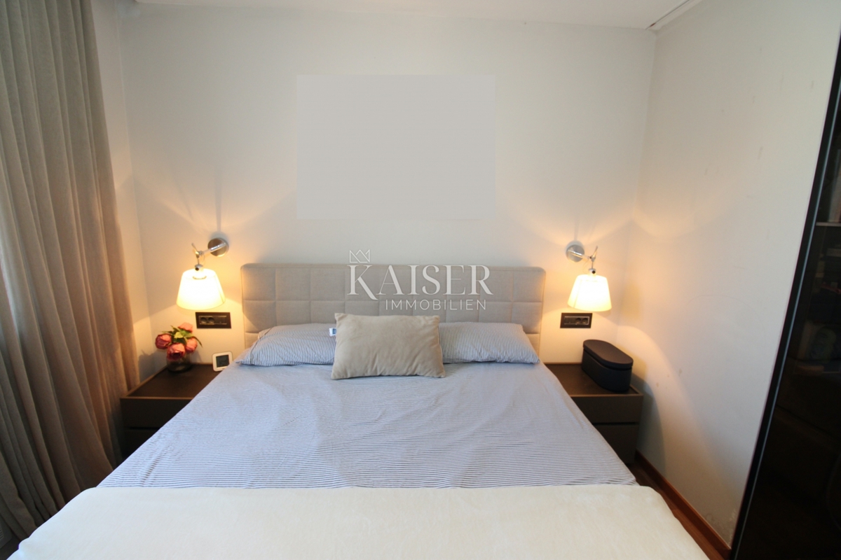 Istria, Cittanova - appartamento lussuosamente arredato di 119 m2, posizione eccellente, vista mare