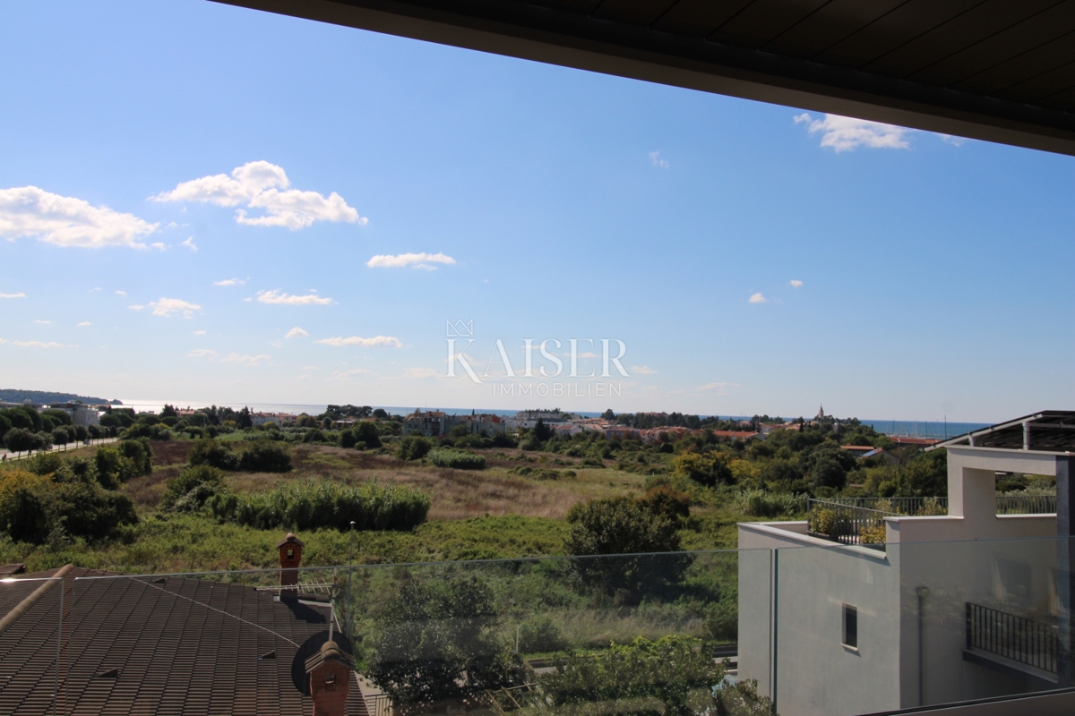 Istria, Cittanova - appartamento lussuosamente arredato di 119 m2, posizione eccellente, vista mare