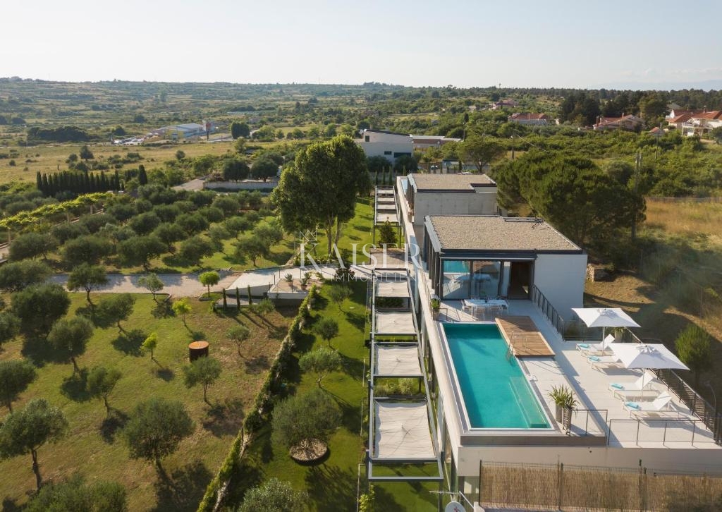 Zara - Proprietà esclusiva con due ville.