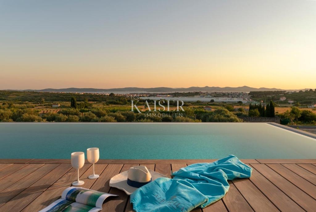 Zara - Proprietà esclusiva con due ville.